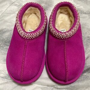Pink Ugg slides 8c Toddler